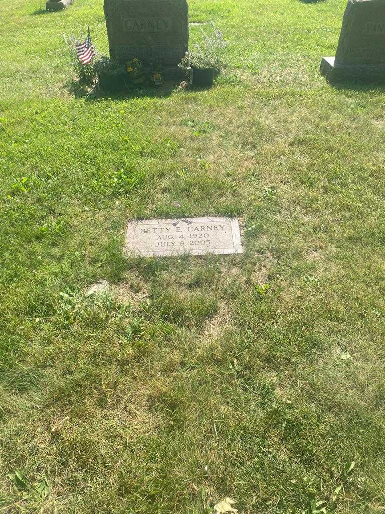 Betty E. Carney's grave. Photo 9