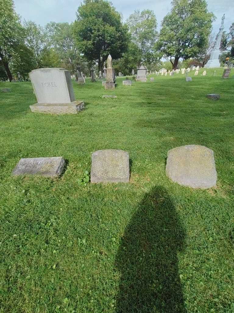 Charles V. Horner's grave. Photo 1