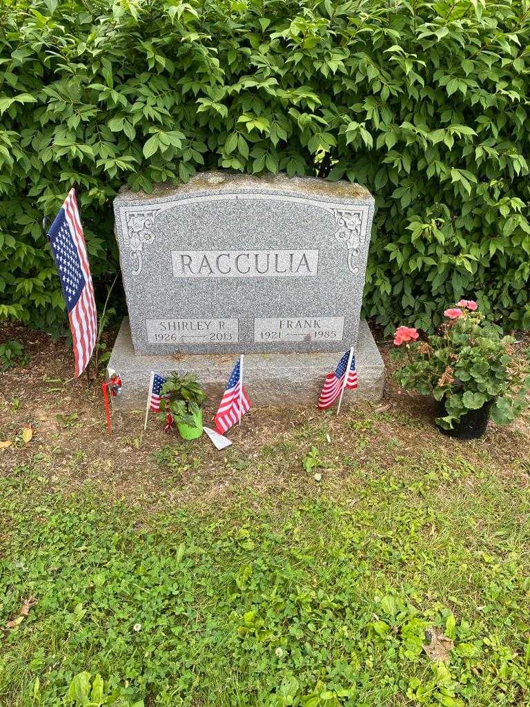 Shirley R. Racculia's grave. Photo 2