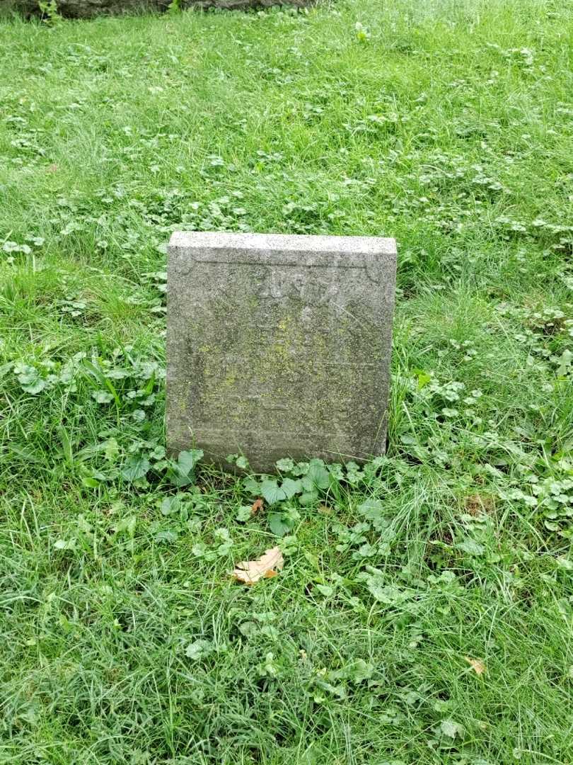 May Eustace Passett's grave. Photo 2