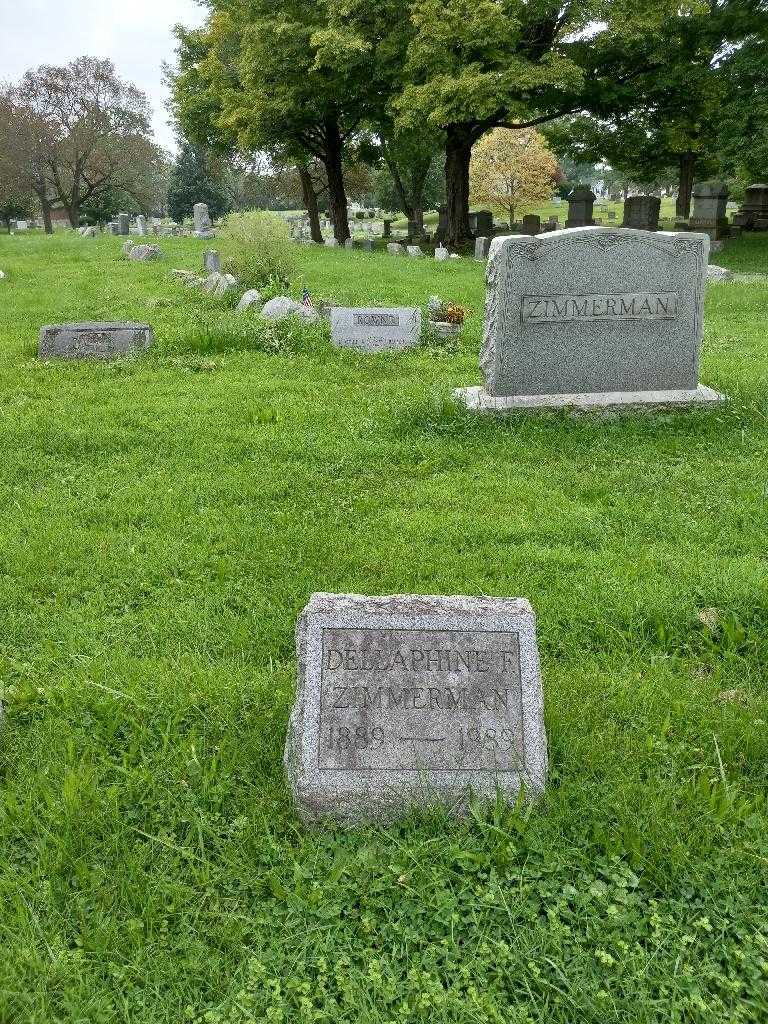 Dellaphine F. Zimmerman's grave. Photo 1