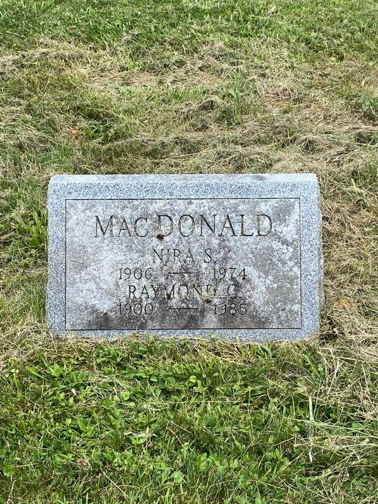 Nira S. MacDonald's grave. Photo 3