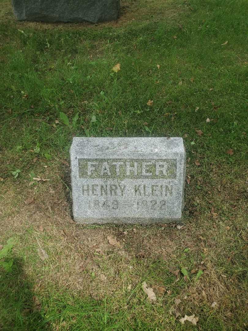 Henry Klein's grave. Photo 2