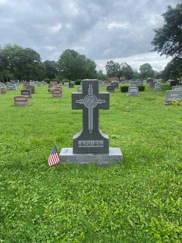 Kaleem Koury's grave. Photo 2