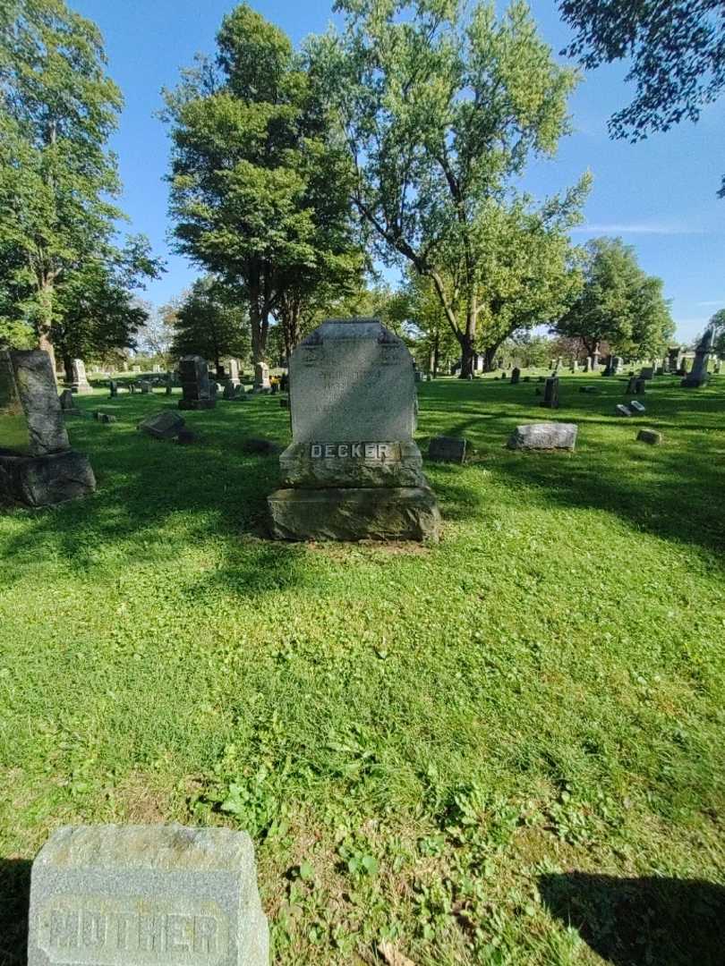 Philip J. Decker's grave. Photo 1
