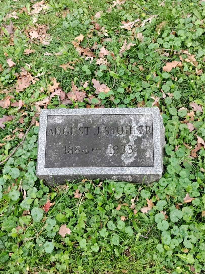 August J. Stuhler's grave. Photo 2