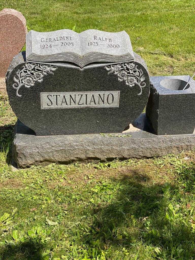 Ralph Stanziano's grave. Photo 3
