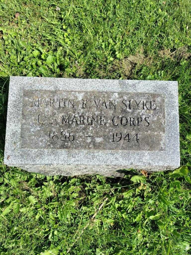 Martin Richard Van Slyken's grave. Photo 3