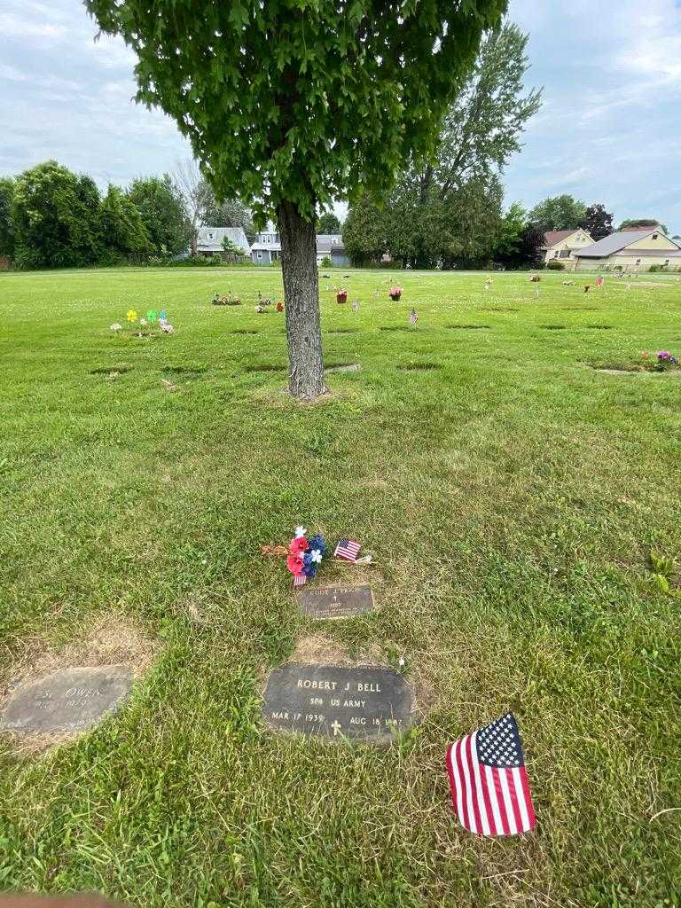 Cody James Price's grave. Photo 1
