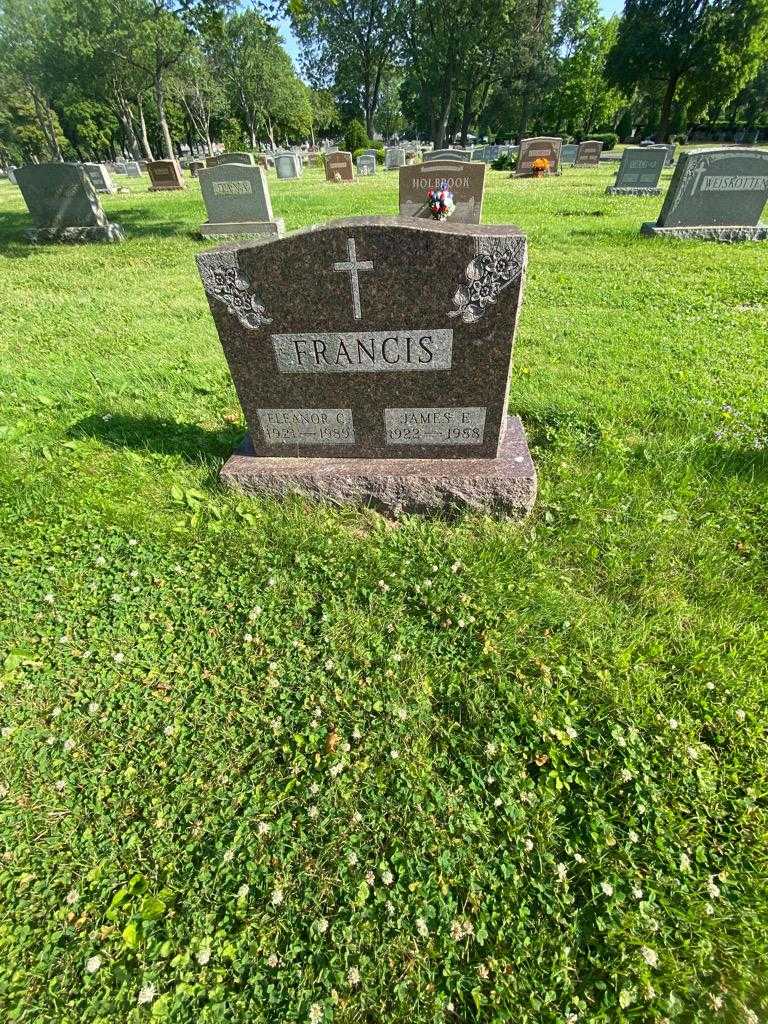 Eleanor C. Francis's grave. Photo 1