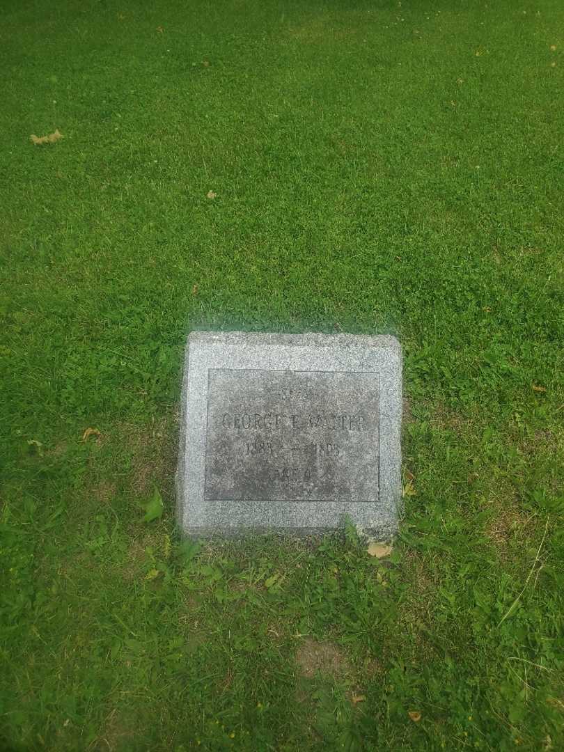 George P. Walter's grave. Photo 4