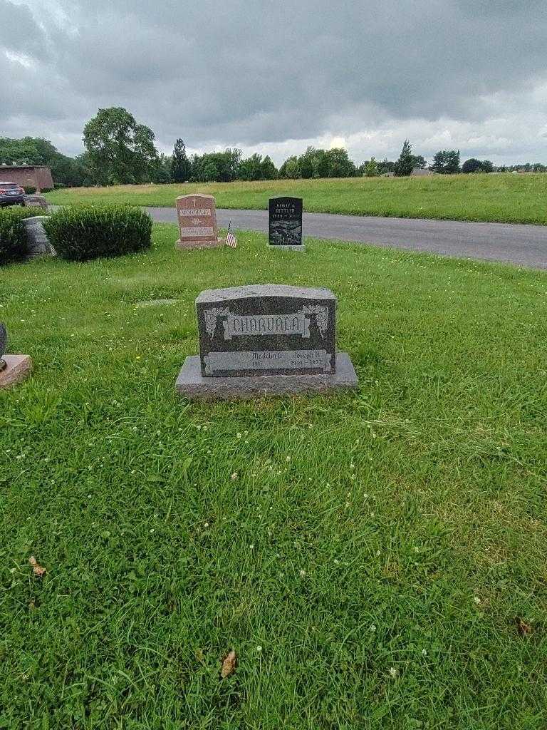Madolin L. Charvala's grave. Photo 1