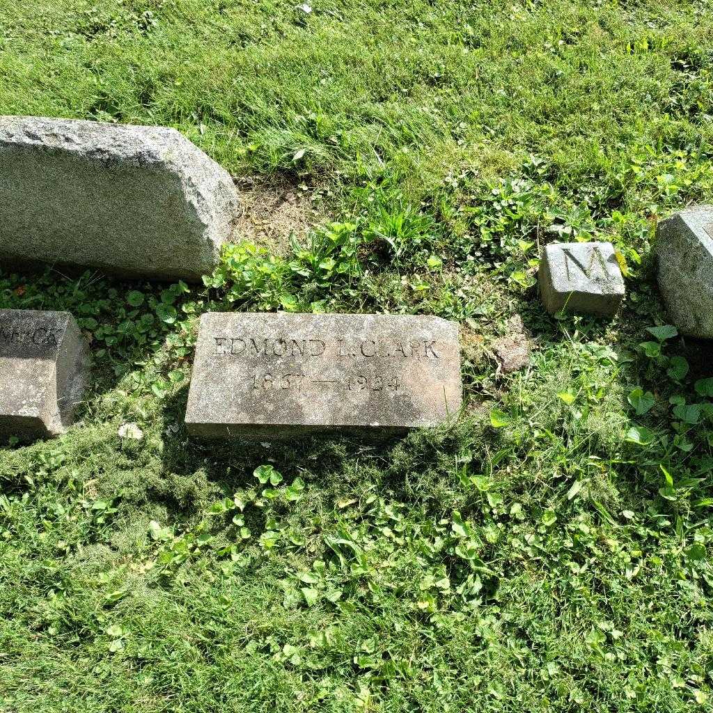 Edmond L. Clark's grave. Photo 2