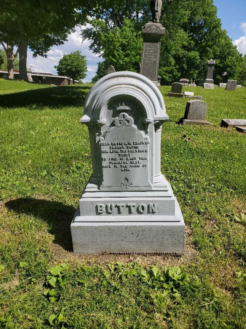 Florence Lilian Button's grave. Photo 4