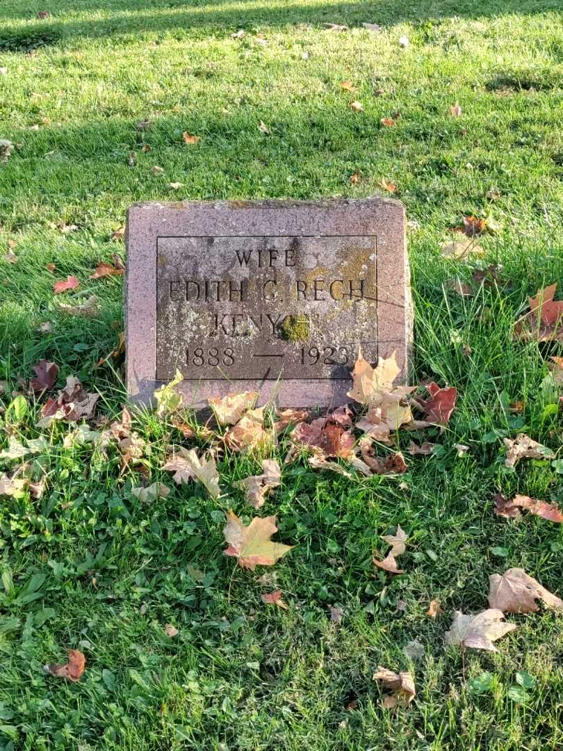 Edith C. Rech Kenyon's grave. Photo 2