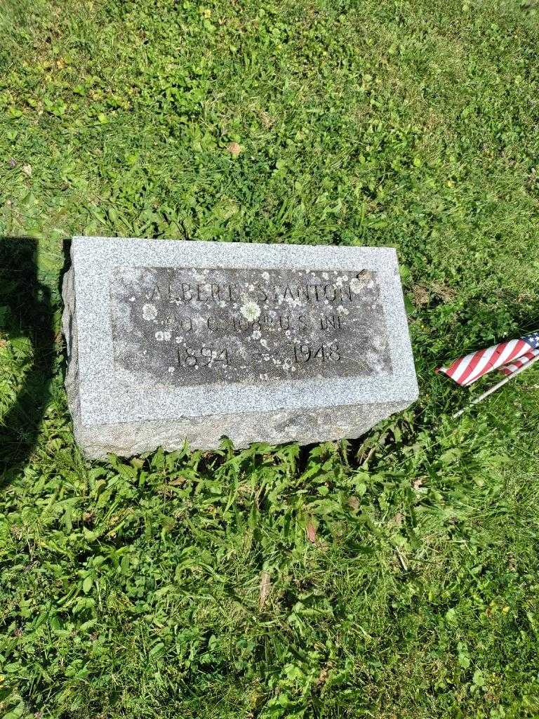 Albert Stanton's grave. Photo 3