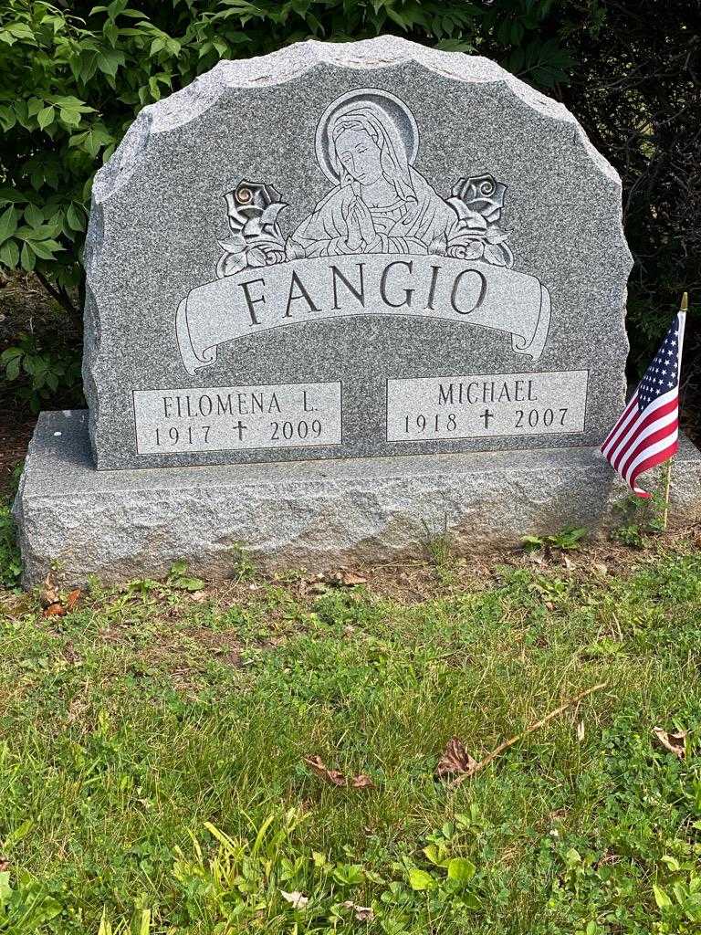 Filomena L. Fangio's grave. Photo 3