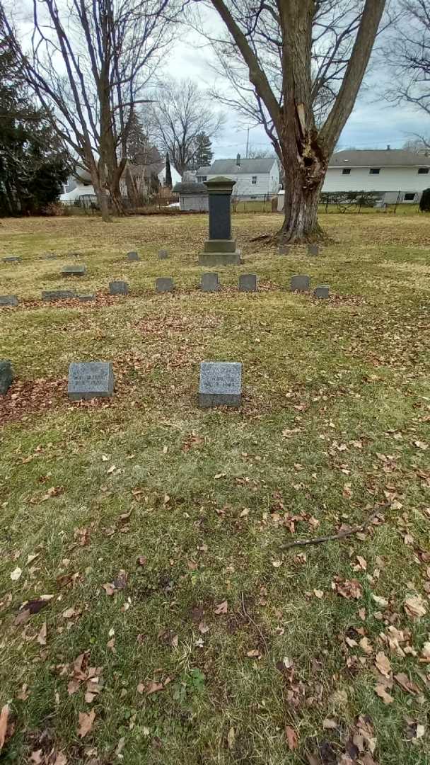 Alfred C. Mason's grave. Photo 1