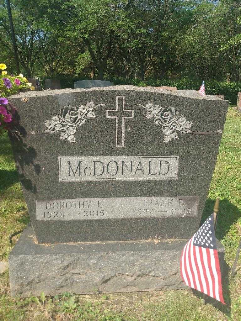 Luke Paltz McDonald's grave. Photo 2