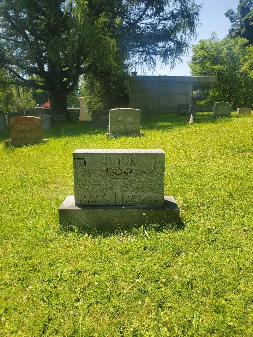 Ruth C. Quick Powell's grave. Photo 2