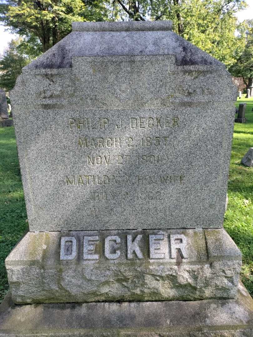 Philip J. Decker's grave. Photo 3