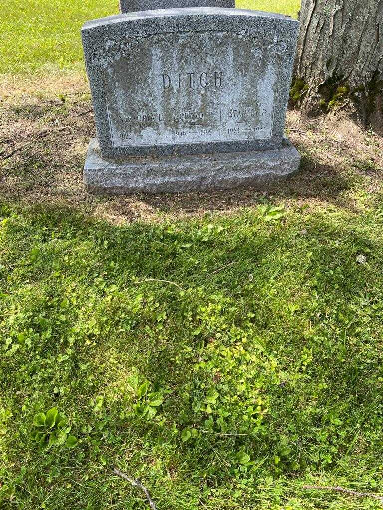 Richard P. Ditch's grave. Photo 2
