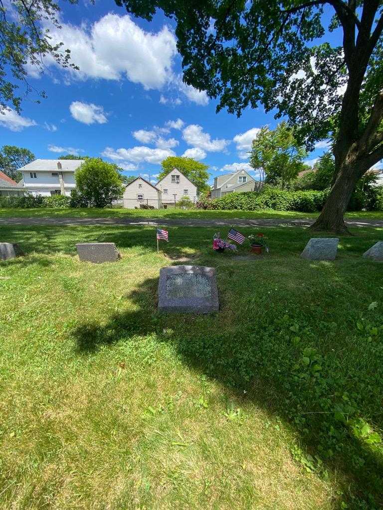 Marie O. Lieber's grave. Photo 1