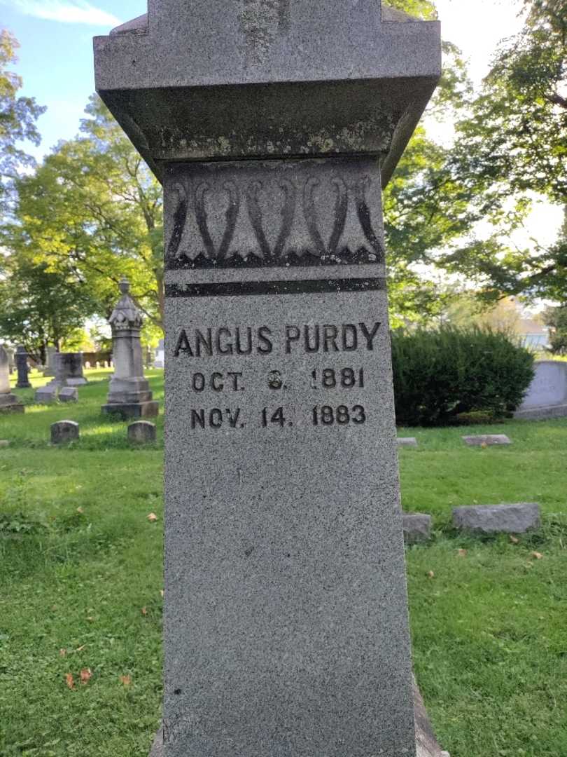 Angus Purdy's grave. Photo 3