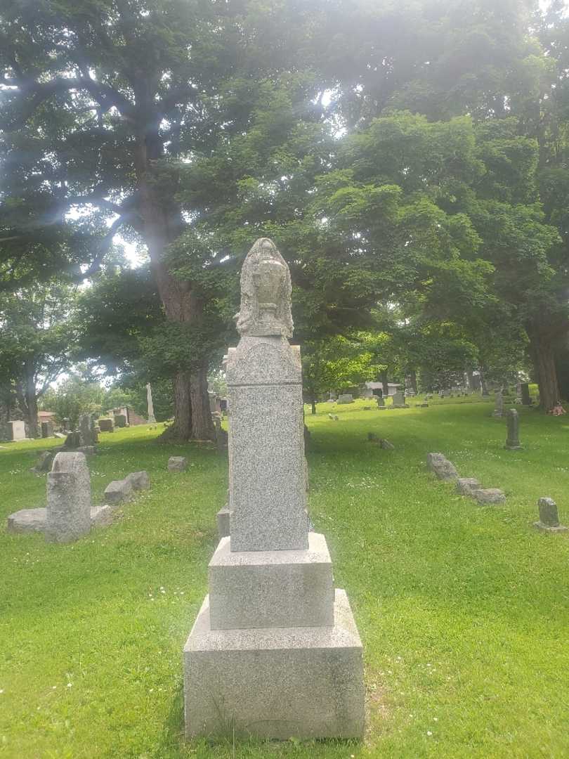 Frederick C. W. "Fred" Marquart's grave. Photo 2