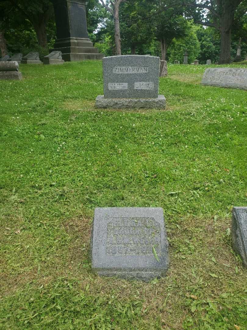 Flora L. Weber's grave. Photo 1