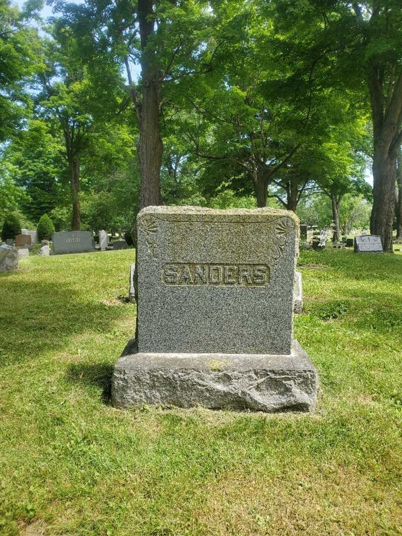 Laura Sanders Werner's grave. Photo 4