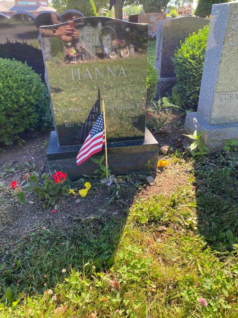William J. Hanna Junior's grave. Photo 2