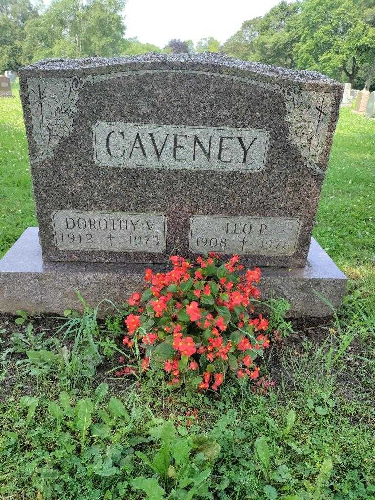 Dorothy V. Caveney's grave. Photo 1