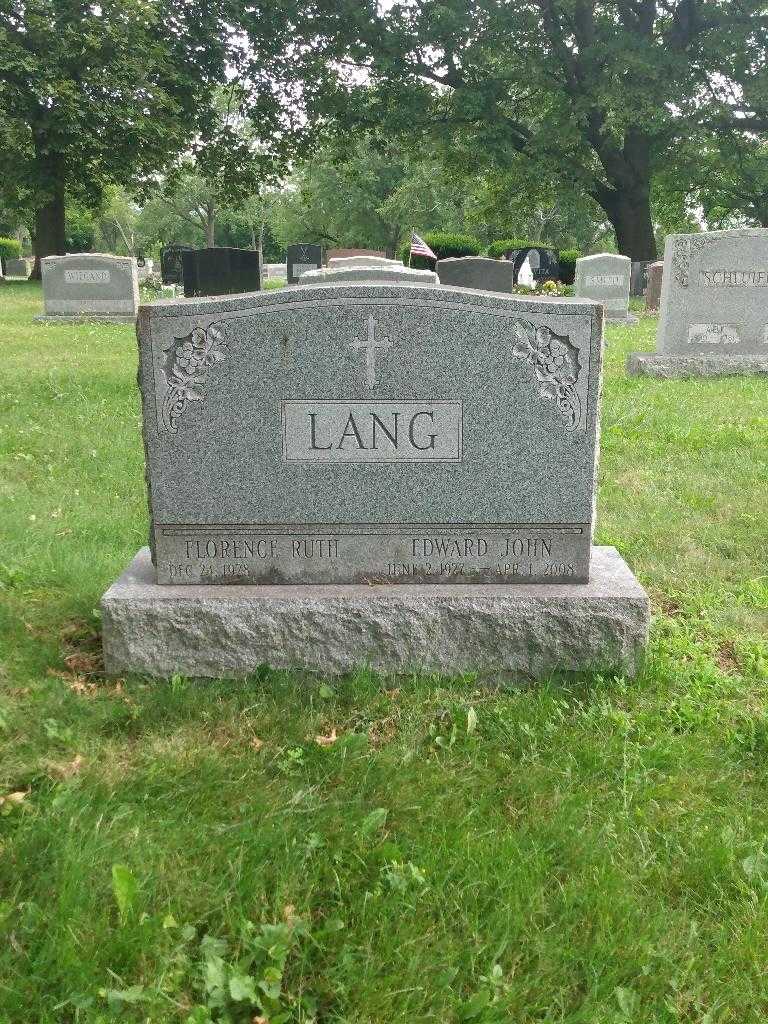 Edward John Lang's grave. Photo 2