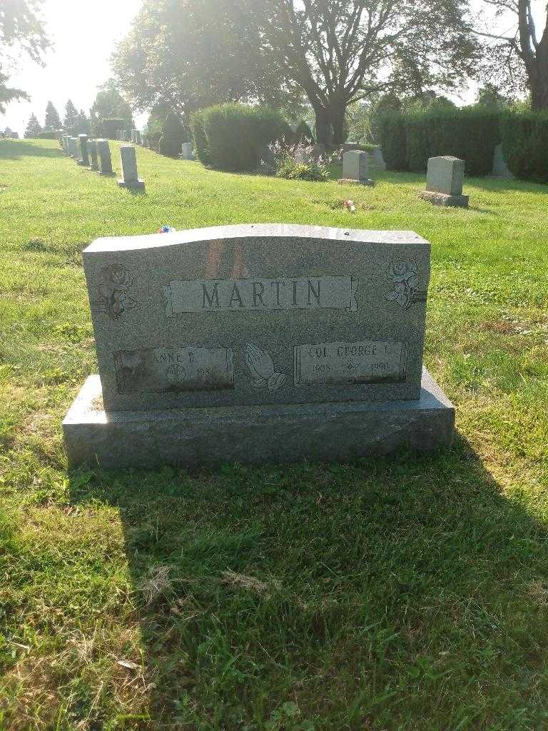 Anne B. Martin's grave. Photo 1