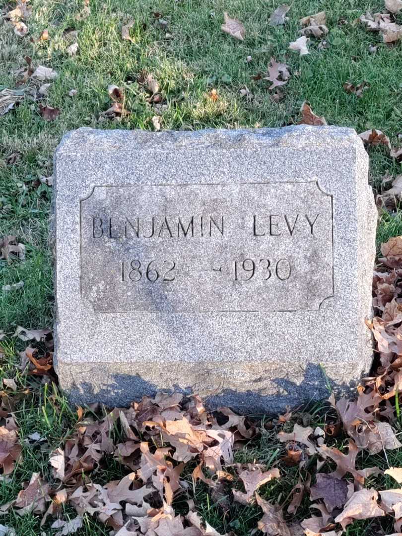Benjamin Levy's grave. Photo 3