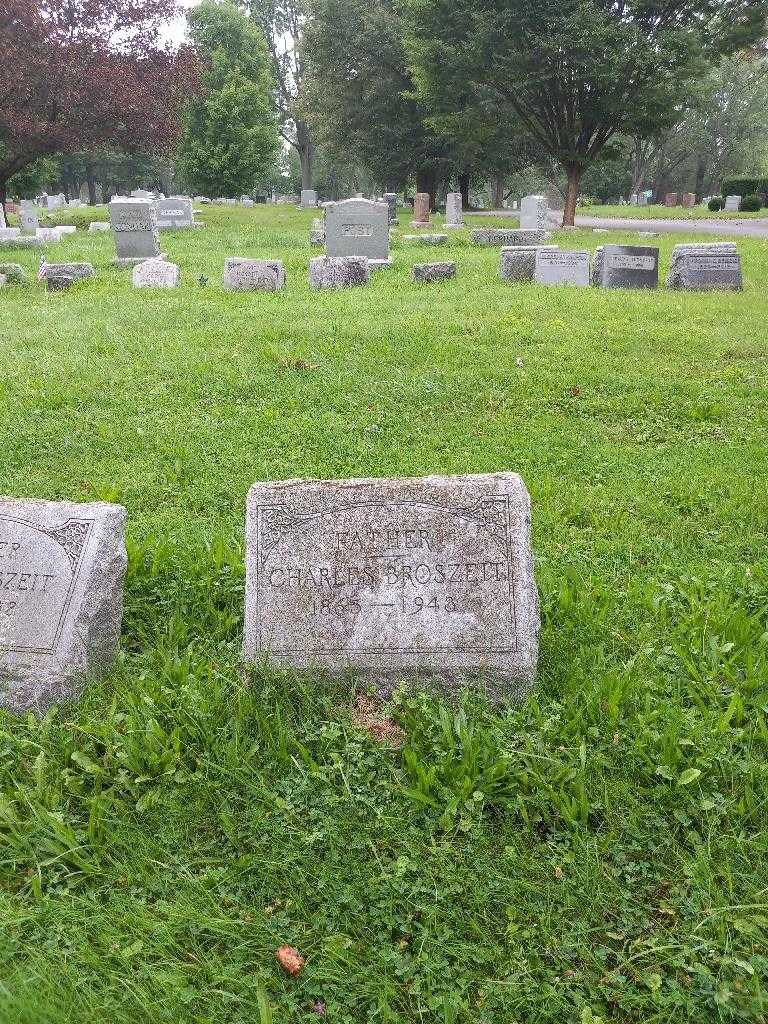 Charles Broszeit's grave. Photo 1