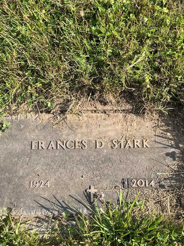 Frances D. Stark's grave. Photo 1