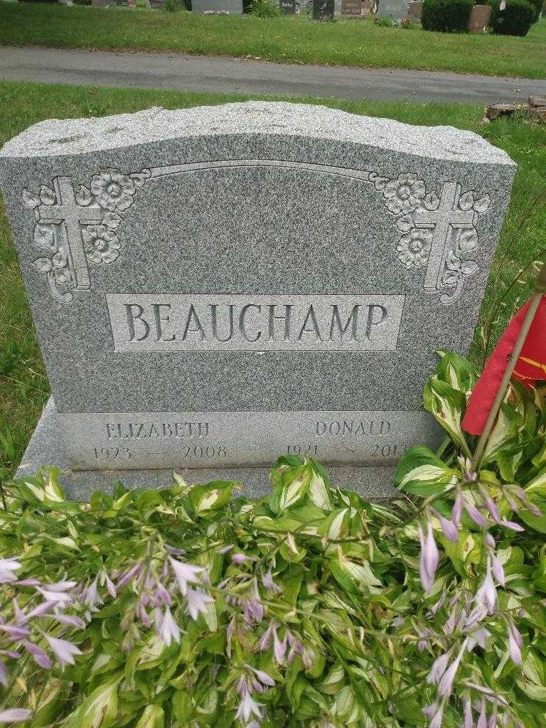 Elizabeth Beauchamp's grave. Photo 2