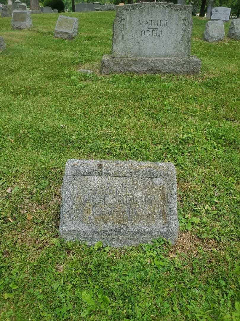 Sybil M. Odell's grave. Photo 2