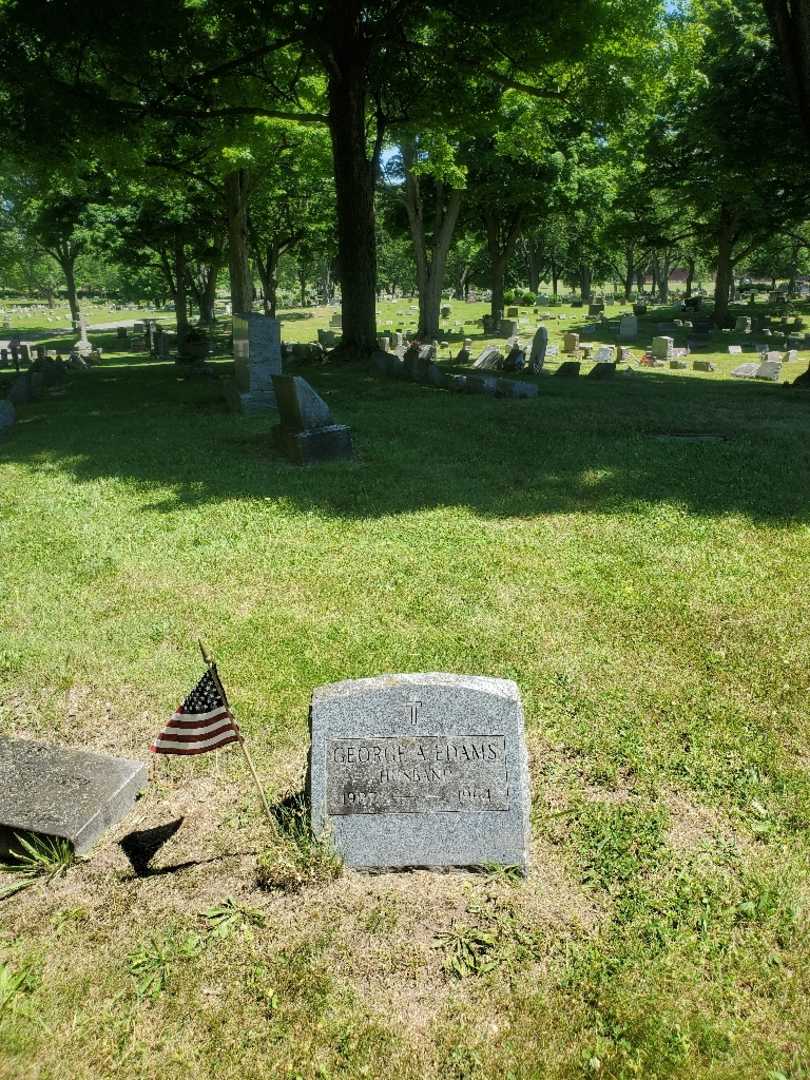 George A. Edams's grave. Photo 1