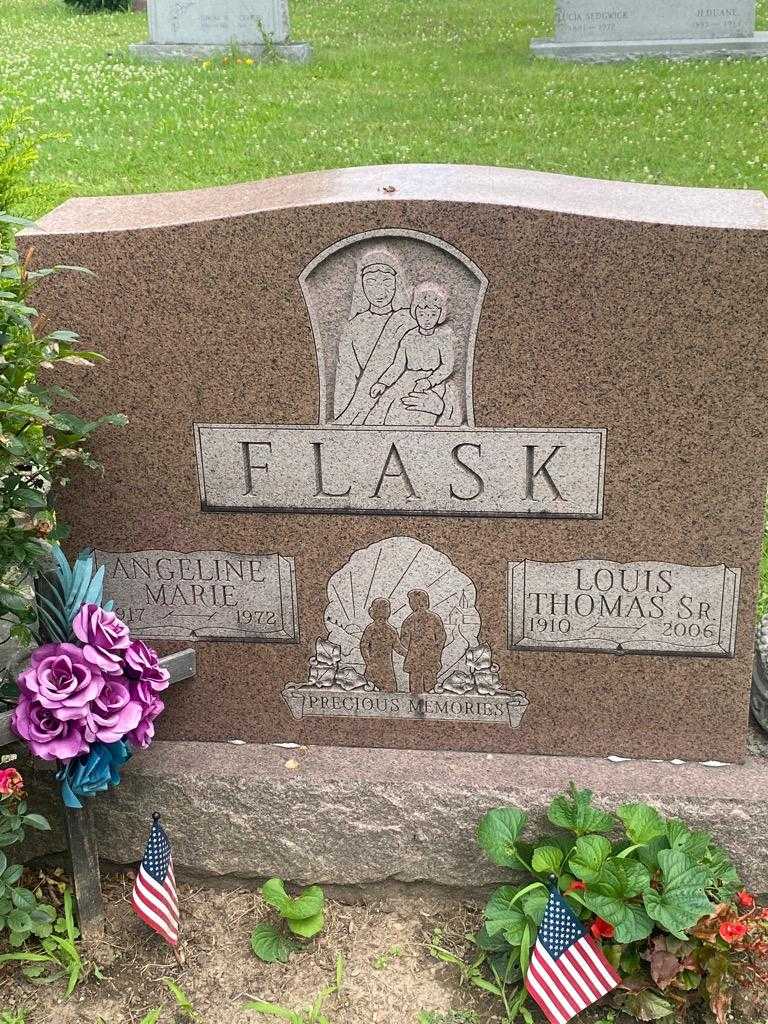 Louis Thomas Flask Senior's grave. Photo 3