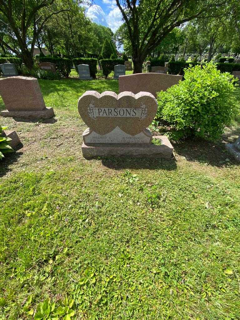 Mildred V. Parsons's grave. Photo 1