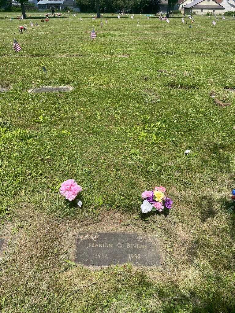 Marion G. Bivens's grave. Photo 3