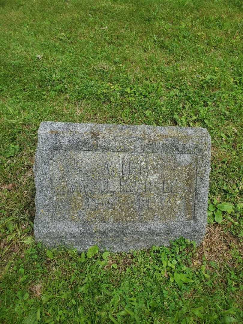 Sybil M. Odell's grave. Photo 3