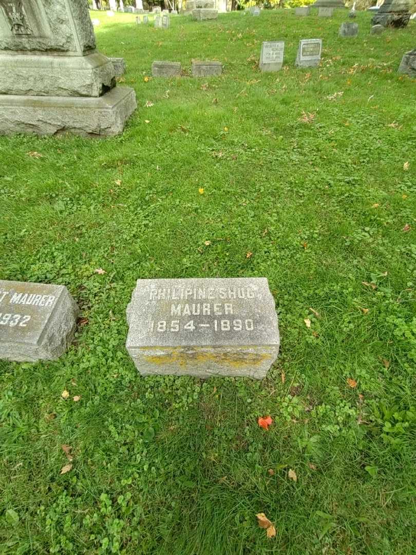 Philipine Shug Maurer's grave. Photo 1