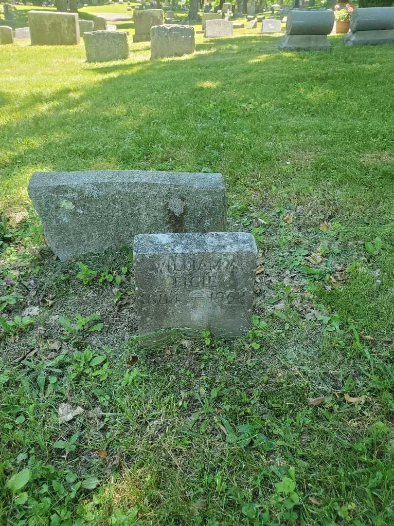 William A. Figie's grave. Photo 2