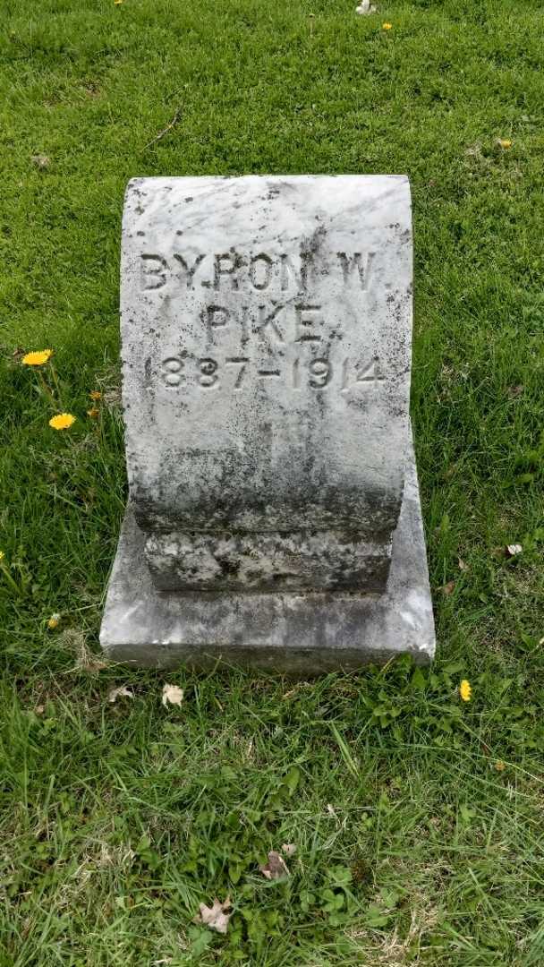 Byron W. Pike's grave. Photo 3