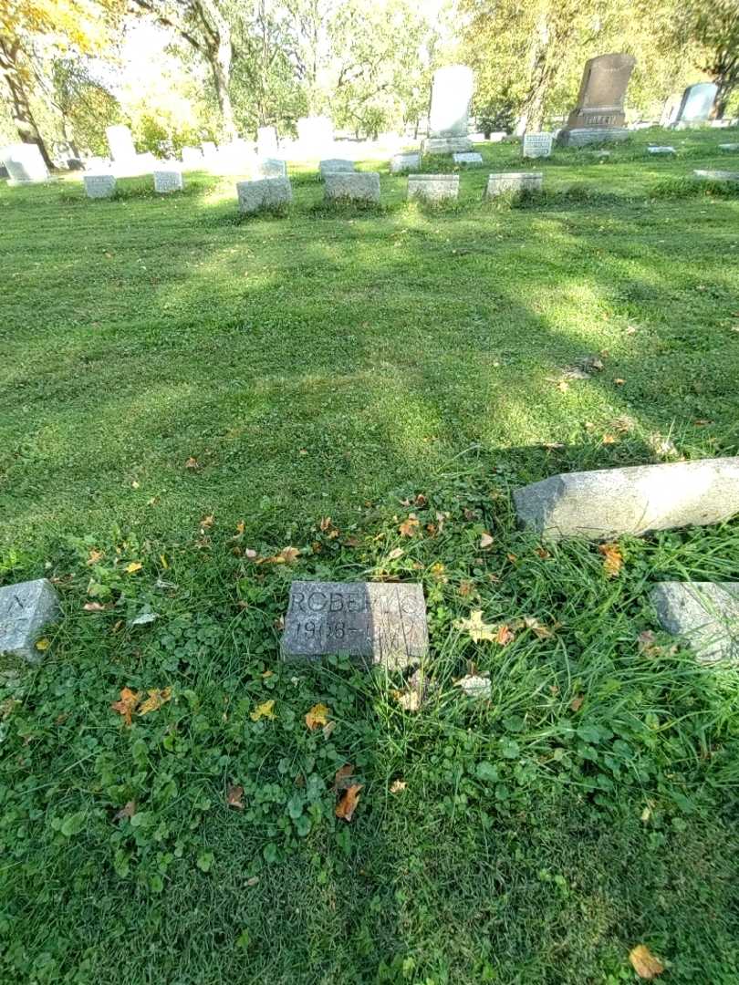 Robert C. Kaiser's grave. Photo 1