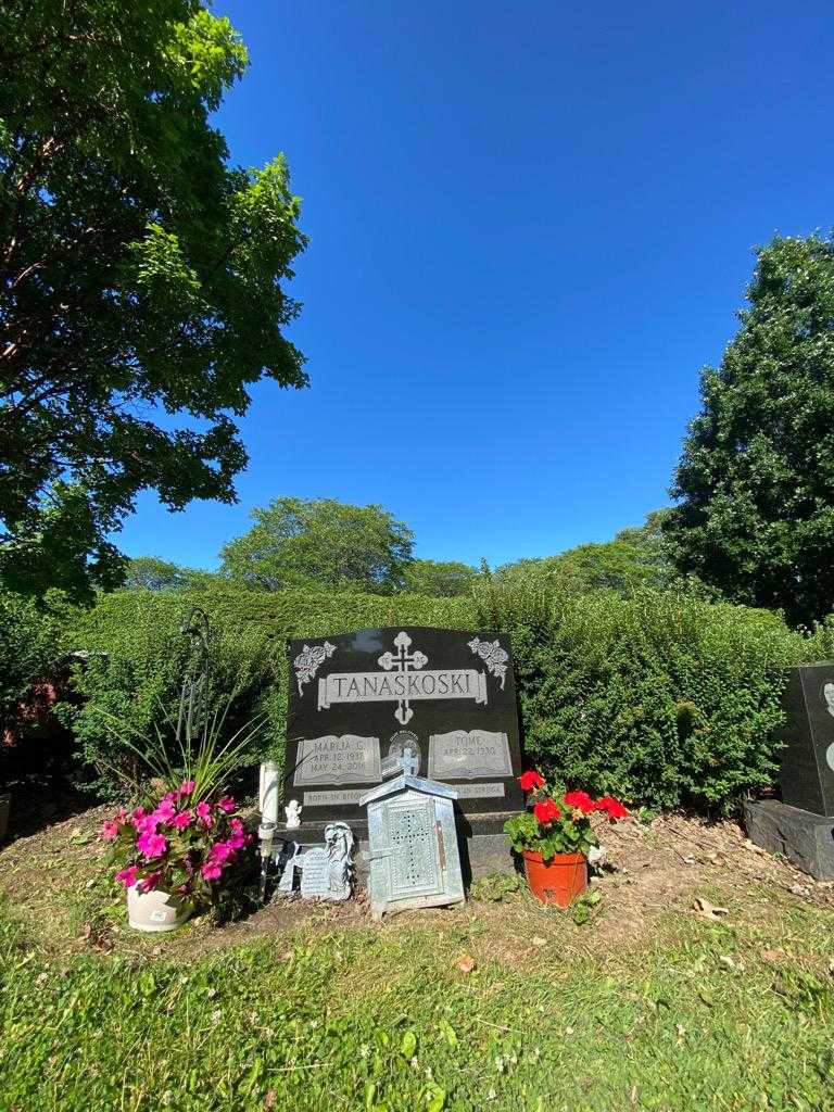 Marija G. Tanaskoski's grave. Photo 1